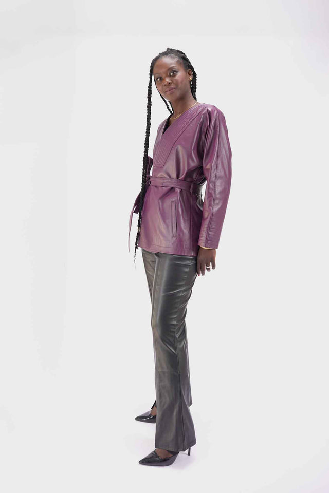 Kimono en cuir violet