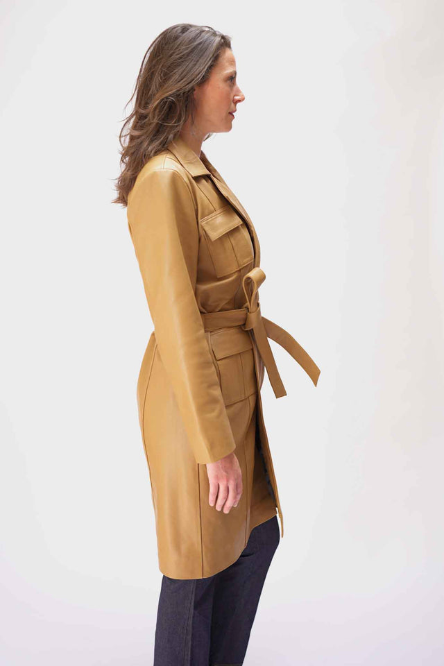 Trench en cuir camel