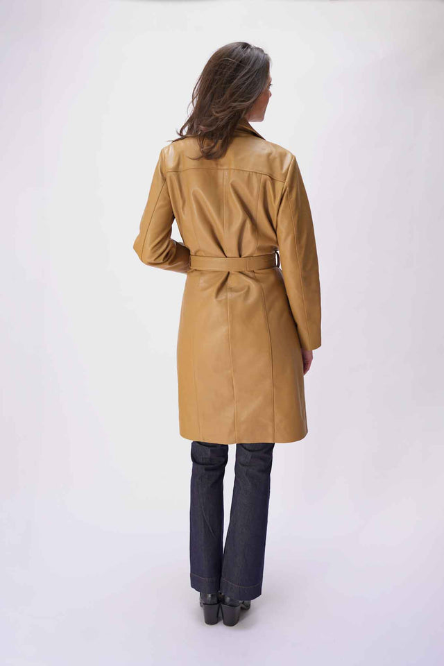 Trench en cuir camel